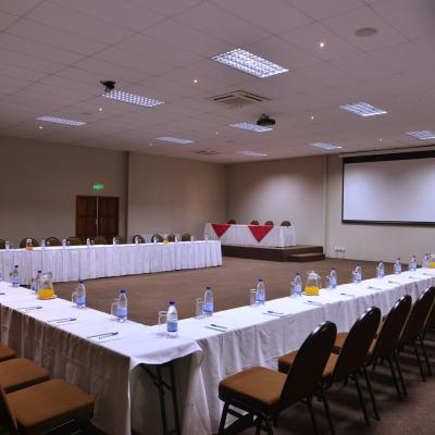 Conference Room 400pax